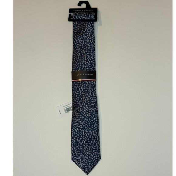 Tommy Hilfiger Blue Botanical Tie NEW WITH TAGS - Picture 3 of 5